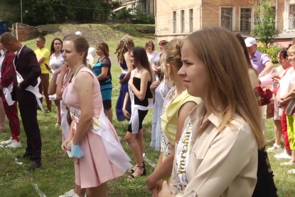 Свідоцтва через дистанцію та дозатор