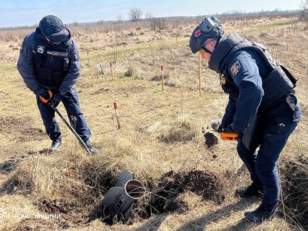 Артснаряди, залишки градів та гранатометів: сапери Чернігівщини за добу вилучили 26 боєприпасів