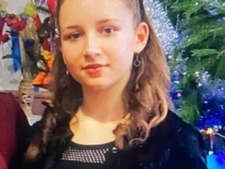Пішла з дому і зникла: на Чернігівщині розшукують 13-річну дівчинку