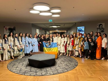 Училище з Чернігова представило свою колекцію одягу в Мілані