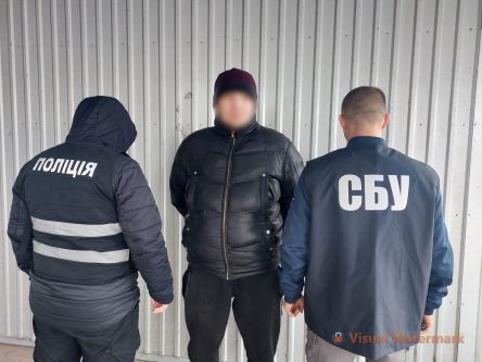 На Чернігівщині затримали двох дезертирів, які продавали бойові гранати